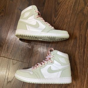 Women’s Air Jordan 1 Retro High OG Seafoam